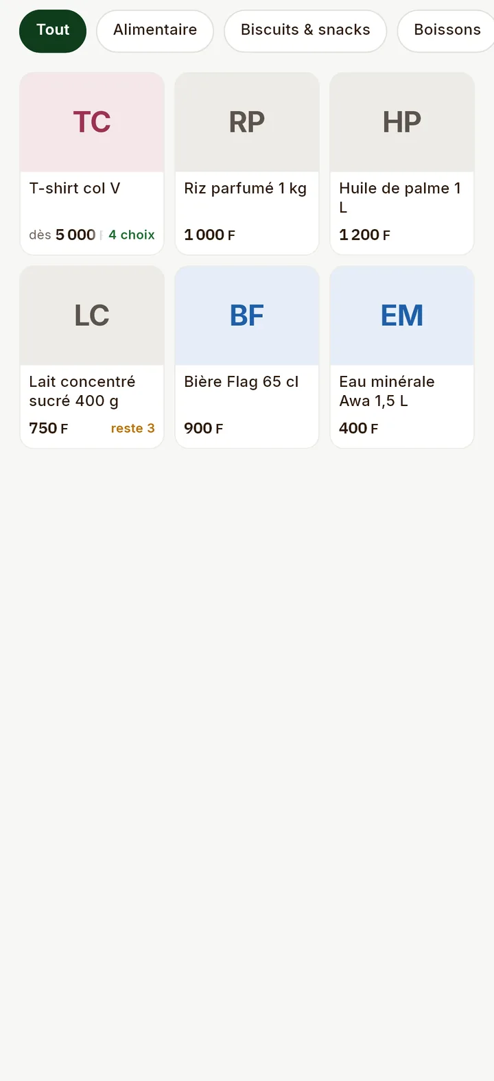 Catalogue avec un t-shirt décliné en 4 variantes